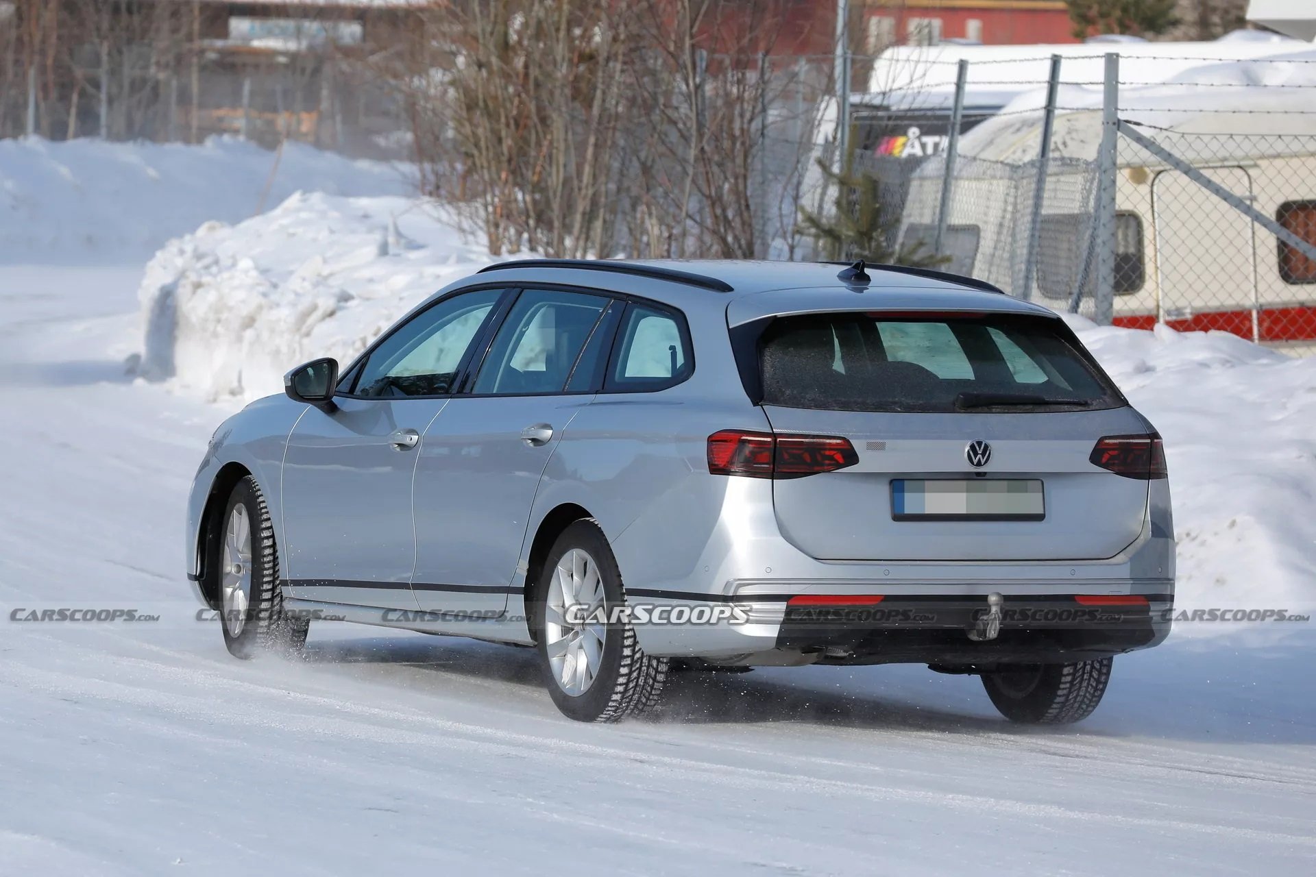 20230317_vwp_2024-VW-Passat-Spy-Shots-2.jpg