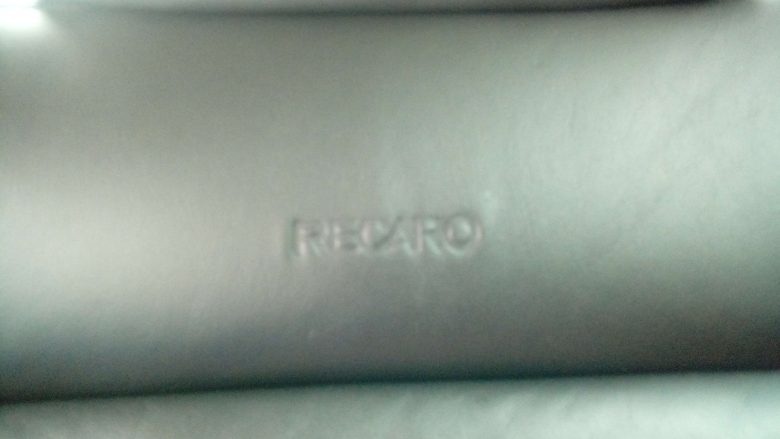 recaro.jpg